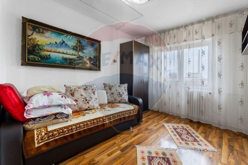Apartament cu 2 camere decomandat în Craiter