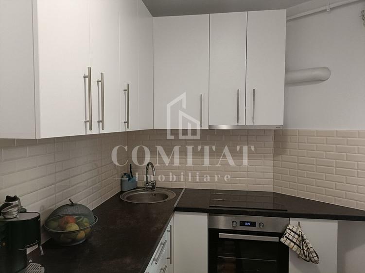 Apartament cu 3 camere semidecomandat, mobilat în Apahida