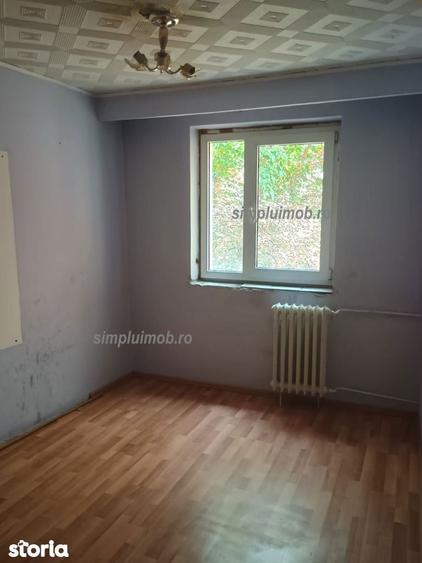Apartament cu 4 camere în Sălăjan