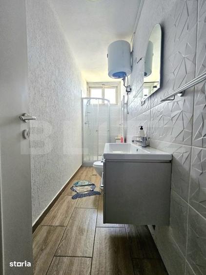 Casă cu 6 camere cu Teren 100 Mp în Moșnița Nouă