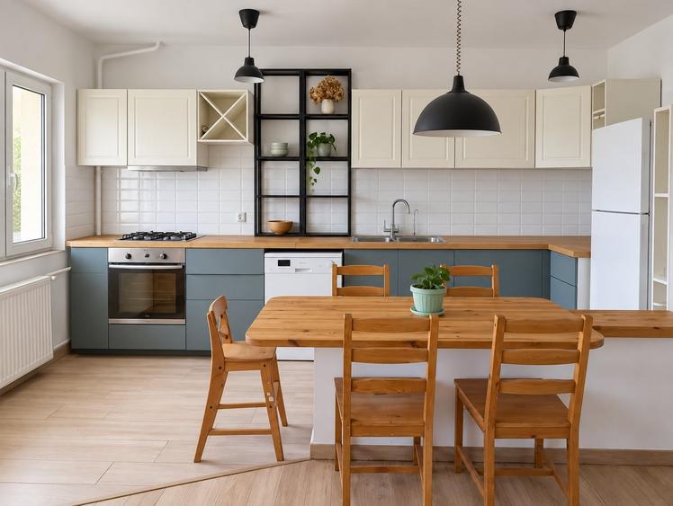 Apartament cu 3 camere decomandat, mobilat în Băneasa