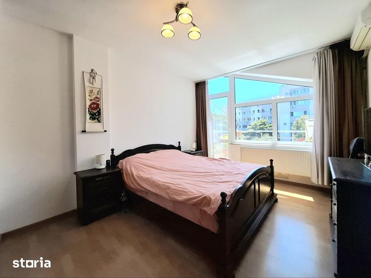 Apartament cu 4 camere în Titan