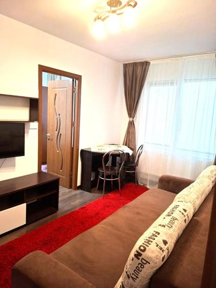 Apartament cu 2 camere semidecomandat în Tomis Nord
