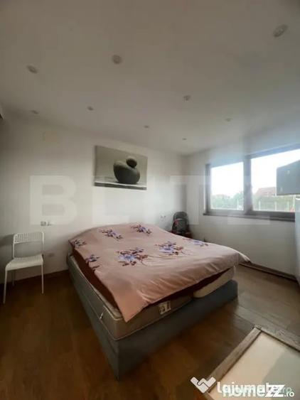 Casa cu 5 camere, 217 mp utili, 1396 mp teren, Cartierul Pri - 13