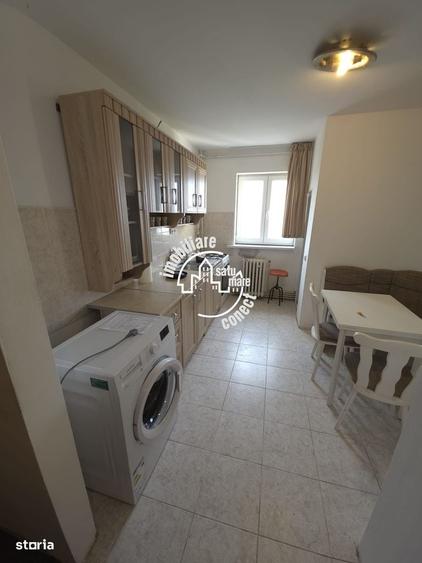 Apartament cu 4 camere decomandat în Central