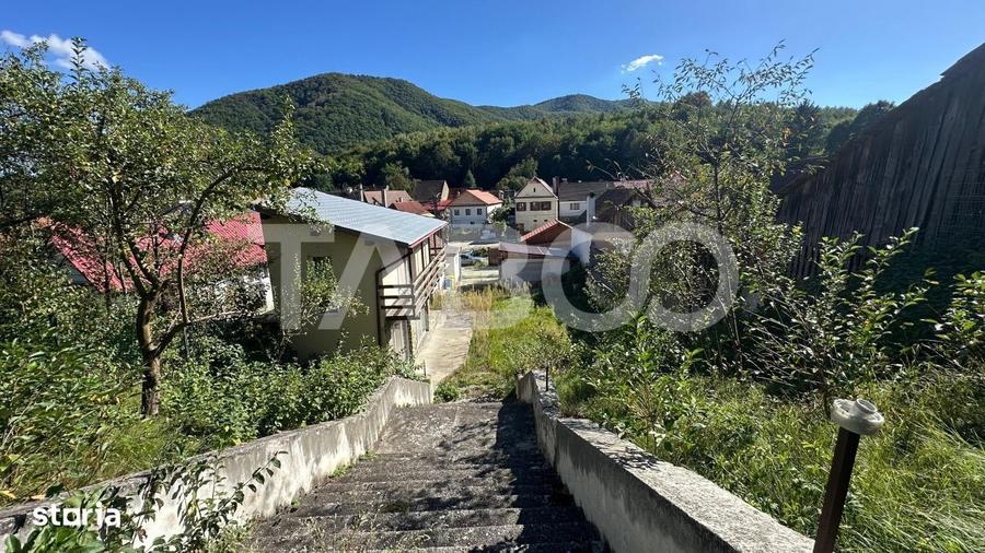 Casă cu 4 camere cu Canalizare în Cisnădioara