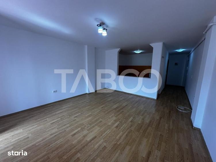 Garsonieră decomandată în Tilișca