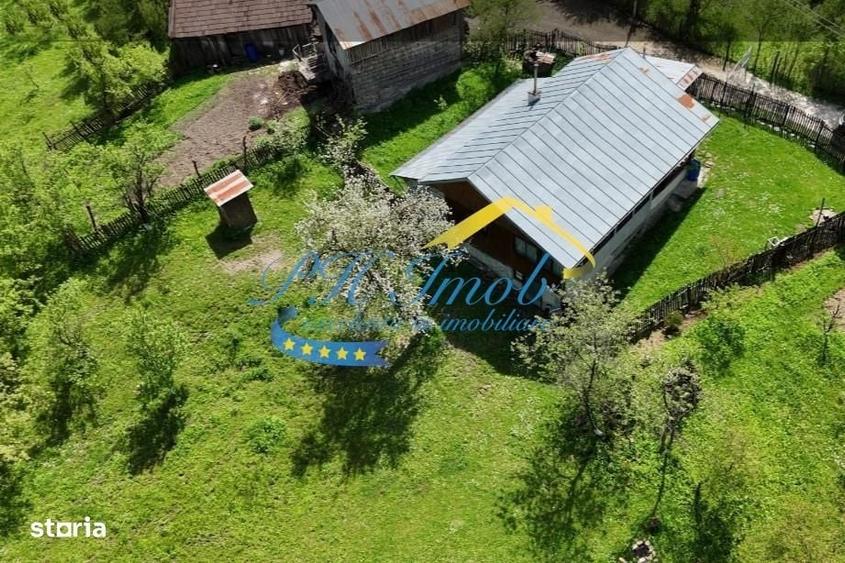 Casă cu 4 camere în Adunați