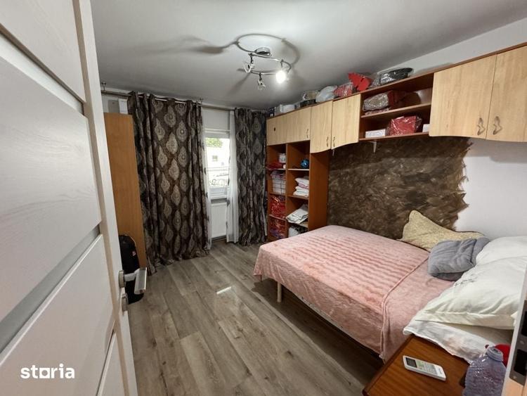 Apartament cu 4 camere decomandat în Lăpuș Argeș
