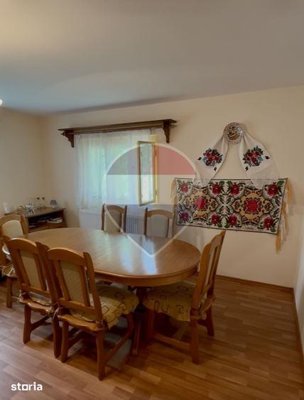 Casă cu 6 camere cu Teren 1123 Mp în Ocna Șugatag