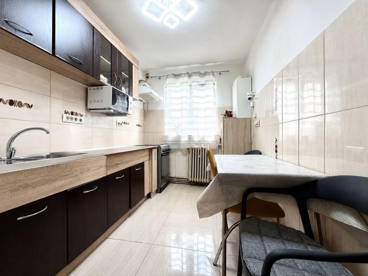 Apartament 2 camere cu loc de parcare Sinaia - 4
