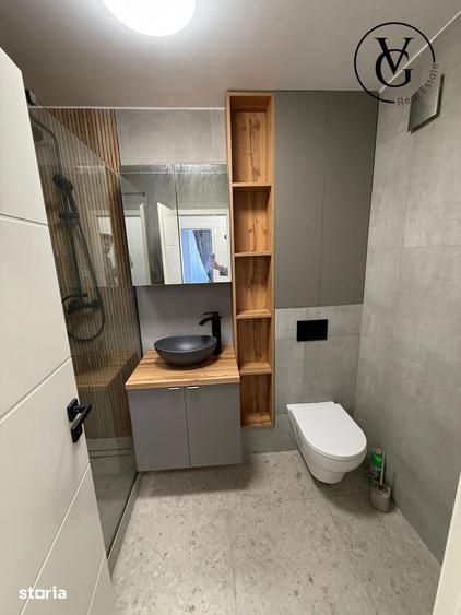 Apartament cu 2 camere decomandat, mobilat în Tei