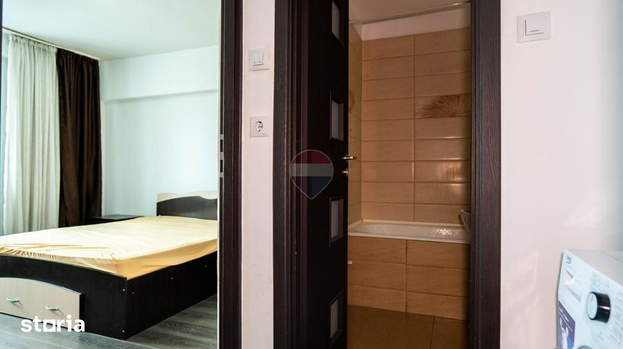 Apartament cu 3 camere în Tei