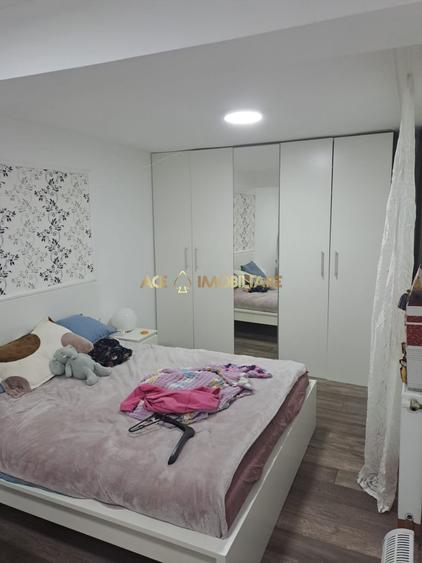 Casă individuală cu 4 camere cu Canalizare în Doamna Ghica