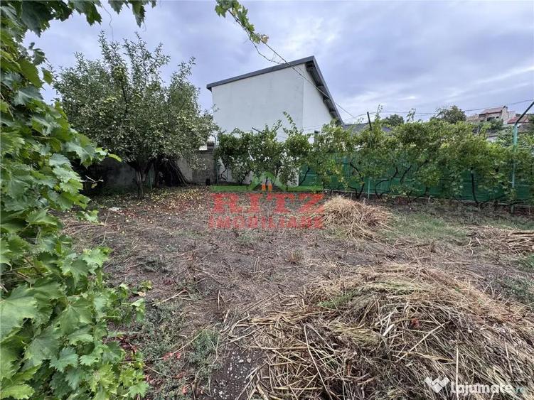 Casă cu 7 camere cu Teren 938 Mp în Orașul de Jos