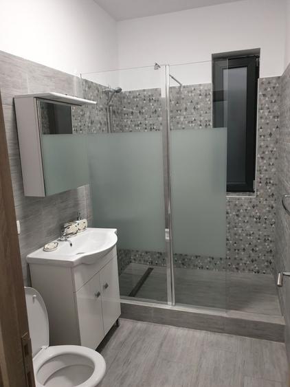 Apartament cu 2 camere semidecomandat în Giroc
