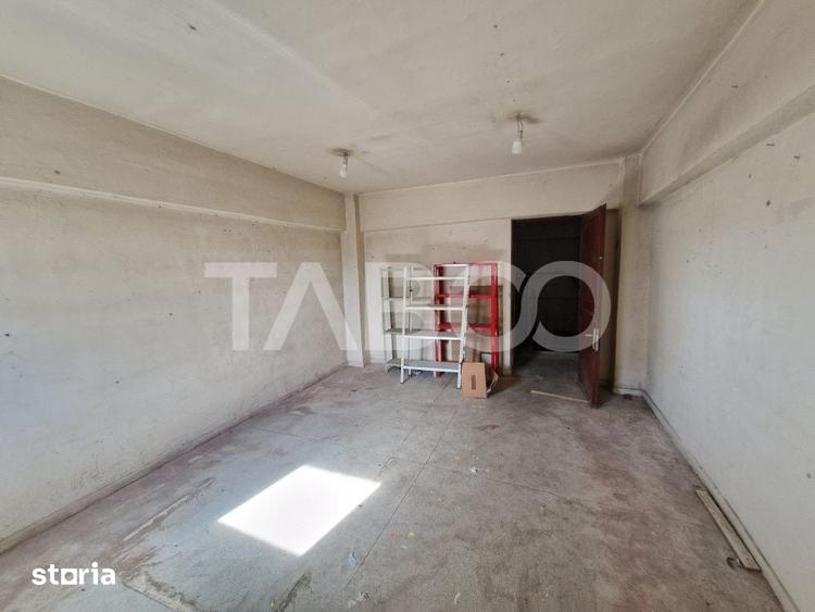 Spatiu comercial sau birouri in Turnisor la parter cu vad stradal - 12