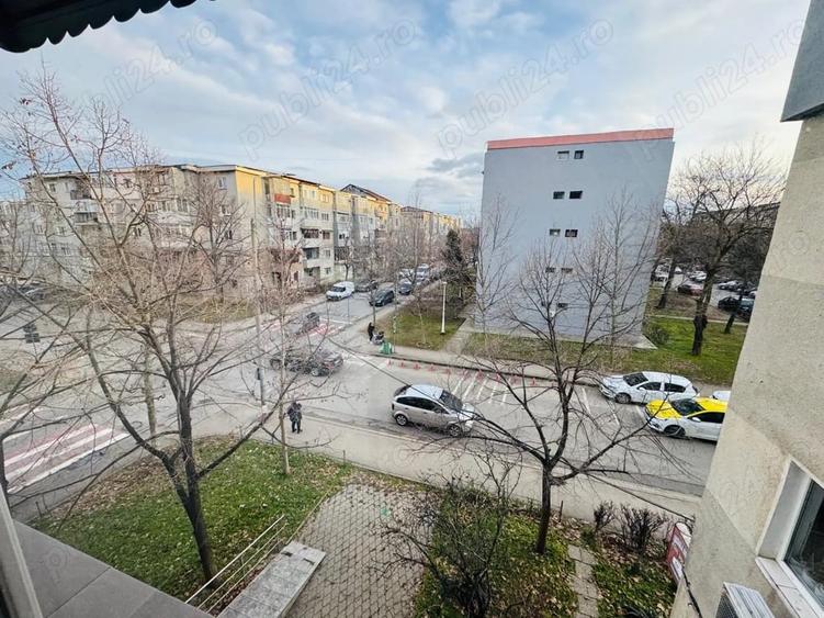 Apartament cu 3 camere decomandat în Kiseleff