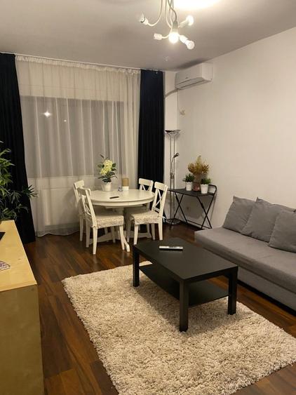Apartament cu 3 camere decomandat, mobilat în Metalurgiei
