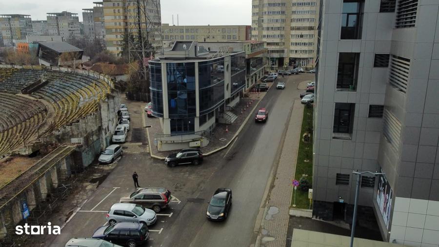 Spațiu comercial, de 1,100 mp, în Central