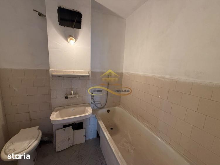 Apartament 3 camere de vanzare in Bacau - 1