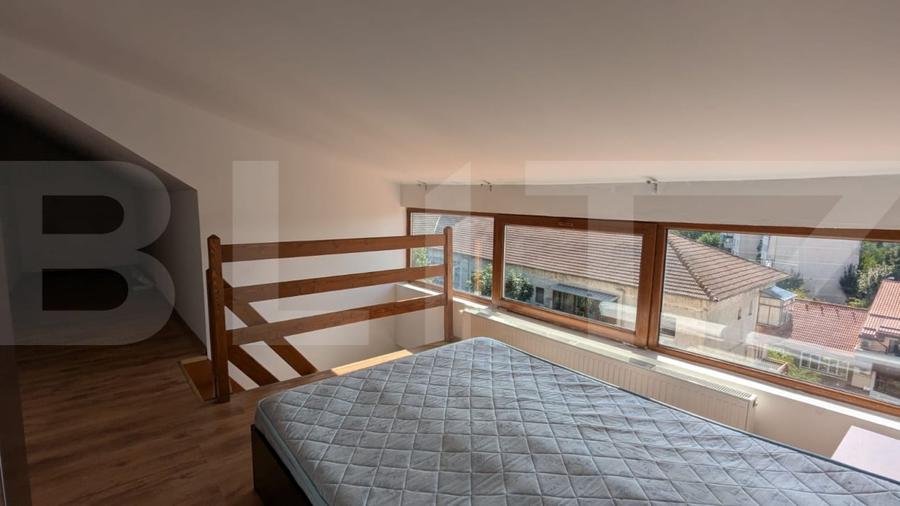 Apartament cu 3 camere semidecomandat, mobilat în Girocului