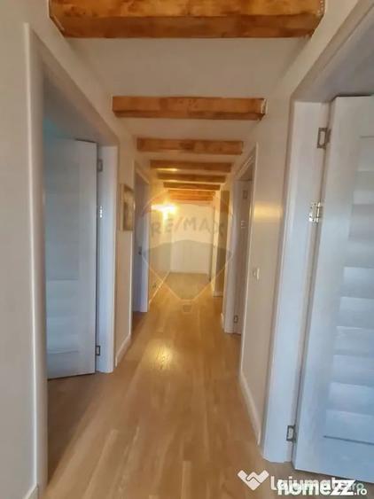 Casă cu 4 camere cu Teren 1165 Mp în Gologanu