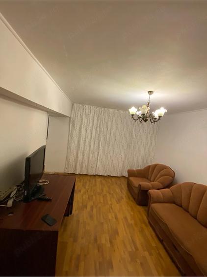 Apartament cu 3 camere decomandat în Basarabia
