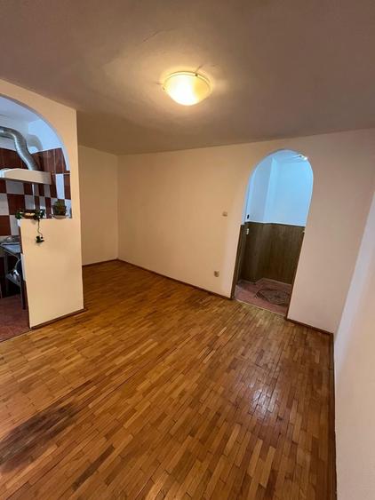 Garsonieră semidecomandată în Radu Negru