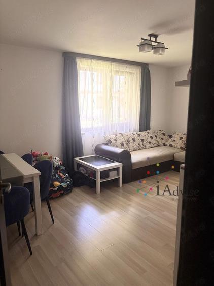 Apartament cu 2 camere decomandat, mobilat în Tractorul