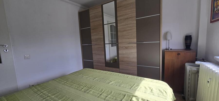 Apartament cu 2 camere decomandat în Arcul de Triumf