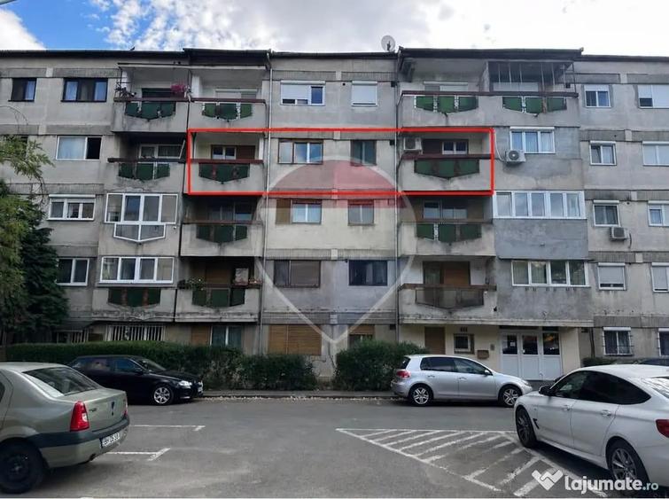 Apartament cu 3 camere decomandat în Rogerius