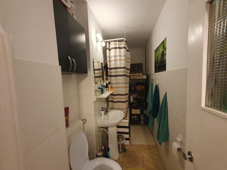 Judetean, 2 camere semimobilat ( doar mucataria mobilata), 300 euro - 3