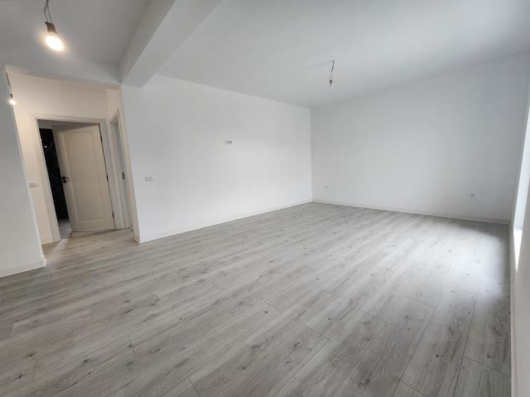 CASA DE VANZARE, 4 CAMERE 2 BAI SI MAGAZIE , VALEA ADANCA- 5 DRUMURI - 6