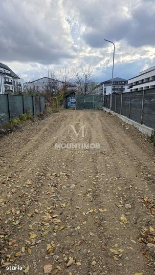 Teren de 522 mp, în Tractorul