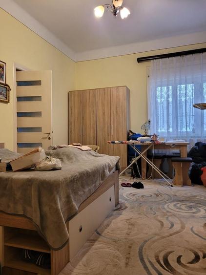 Apartament cu 3 camere decomandat în P-ța Ovidiu