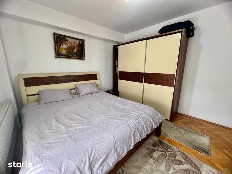Apartament cu 3 camere în Dâmbu Pietros