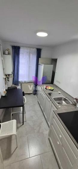 Apartament cu 3 camere decomandat, mobilat în Terezian