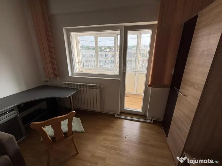 Apartament cu 2 camere decomandat în Gară