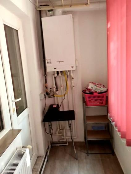 Apartament cu 2 camere decomandat, mobilat în CET