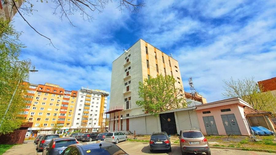 Spațiu comercial, de 1 mp, în Micro II