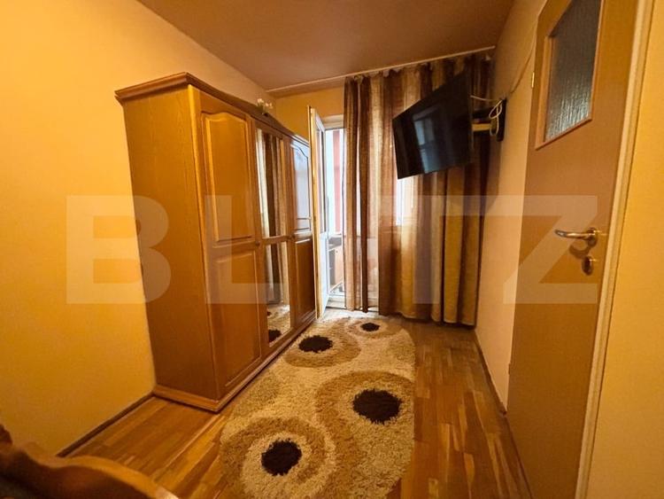 Apartament cu 2 camere semidecomandat, mobilat în Micro 6