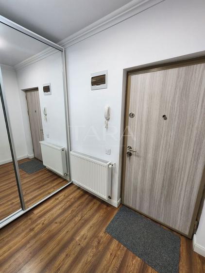 Apartament cu 2 camere semidecomandat, mobilat în Bulgaria