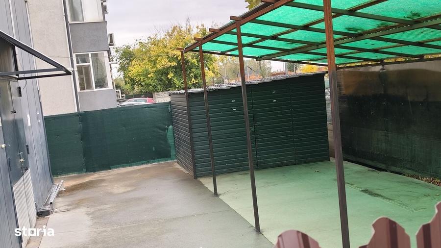 Spațiu comercial, de 600 mp, în Central