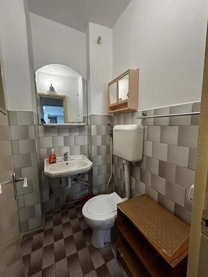 Apartament cu 3 camere decomandat în Narcisa