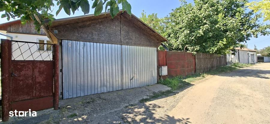 Casă cu 3 camere cu Teren 1905 Mp în Vânători