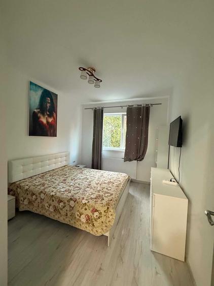 Ofer spre inchiriere Apartament 2 Camere cu Centrala .NOU - 5