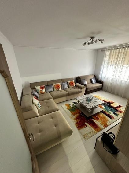 Apartament cu 2 camere decomandat în Căzănești