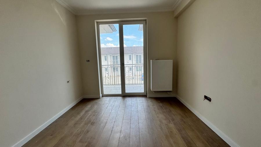 Duplex cu 4 camere cu Canalizare în Giroc