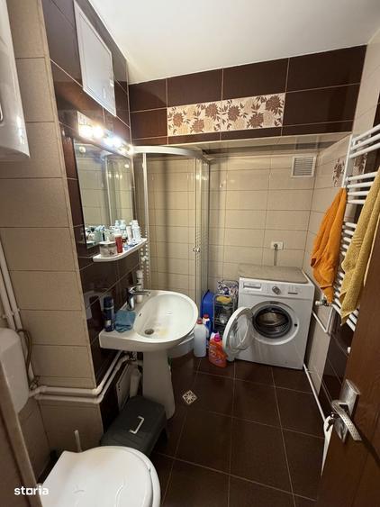 Apartament cu 5 camere decomandat în Decebal